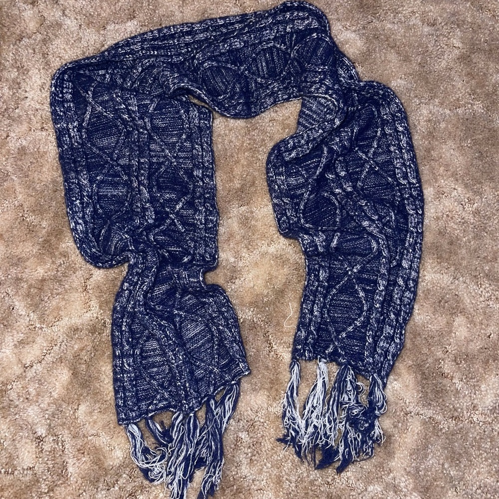 Navy Blue & White Knitted Scarf